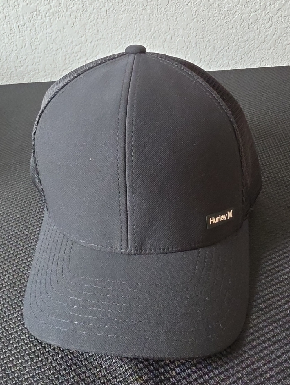 Hurley Black Trucker Cap with Logo Plaque